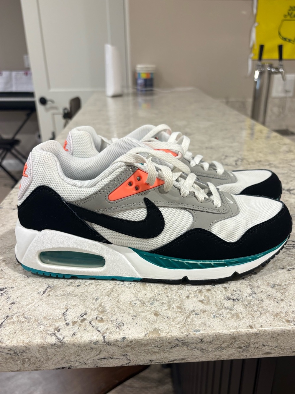 Nike Women’s Air Max Sneakers in White, Black, Teal & Coral size 8 (youth 6.5)